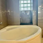 Sam House Spazio Ed Eleganza Nel Centro Di Appartamento Bari