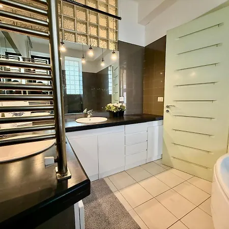 Sam House Spazio Ed Eleganza Nel Centro Di בארי