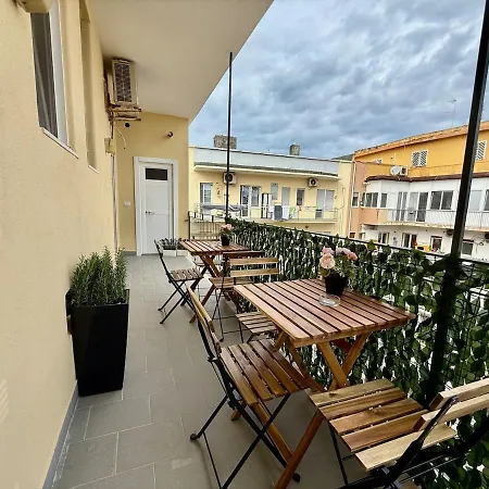 Sam House Spazio Ed Eleganza Nel Centro Di דירה