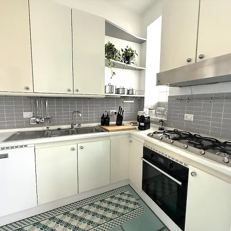 Sam House Spazio Ed Eleganza Nel Centro Di בארי