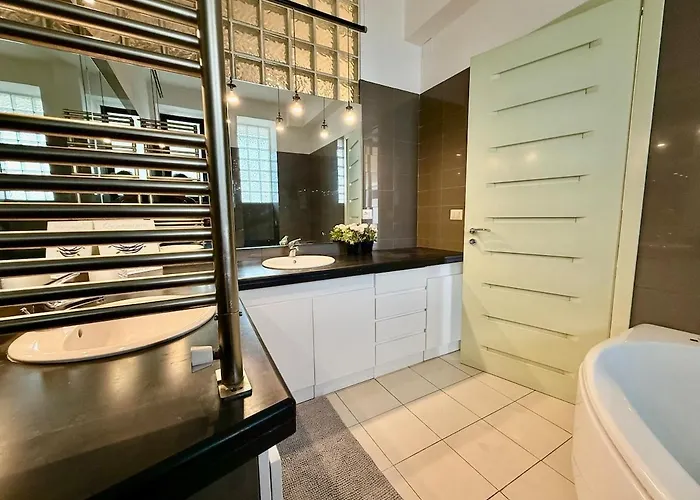 Sam House Spazio Ed Eleganza Nel Centro Di バーリ