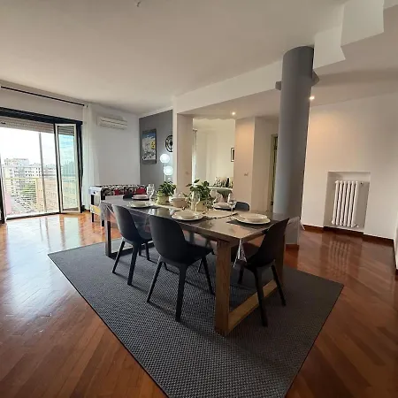 Sam House Spazio Ed Eleganza Nel Centro Di